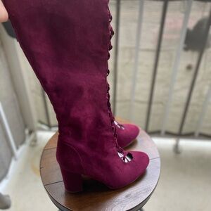 Size 11 super cute “shoe dazzle”boot